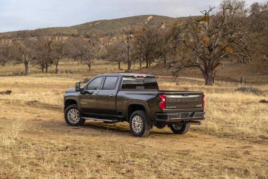  Chevrolet Silverado 2500HD High Country Crew Cab 2019 года  (фото 9 из 22)